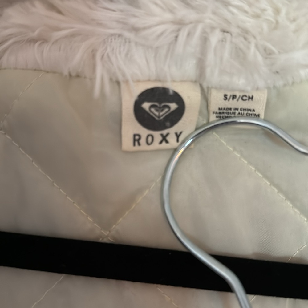 Roxy Winter Jacket - Picture 8 of 9